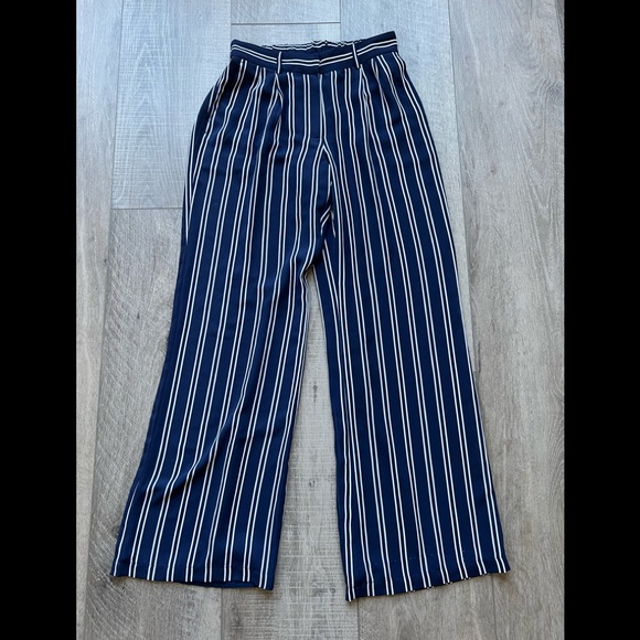 Michael Michael Kors Striped Pants in Navy Size Small - Picture 1 of 7